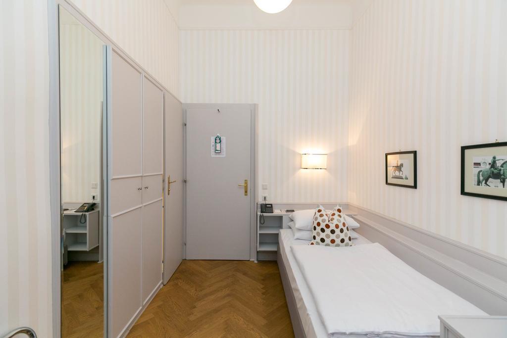 Hotel Kaerntnerhof Vienna Luaran gambar