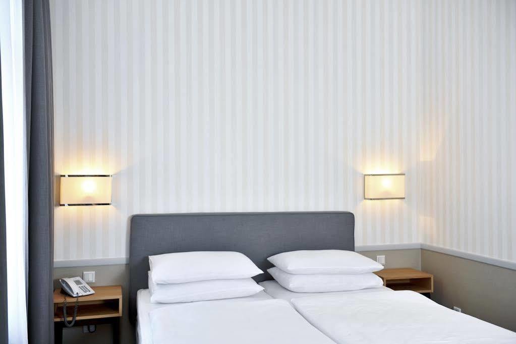 Hotel Kaerntnerhof Vienna Luaran gambar